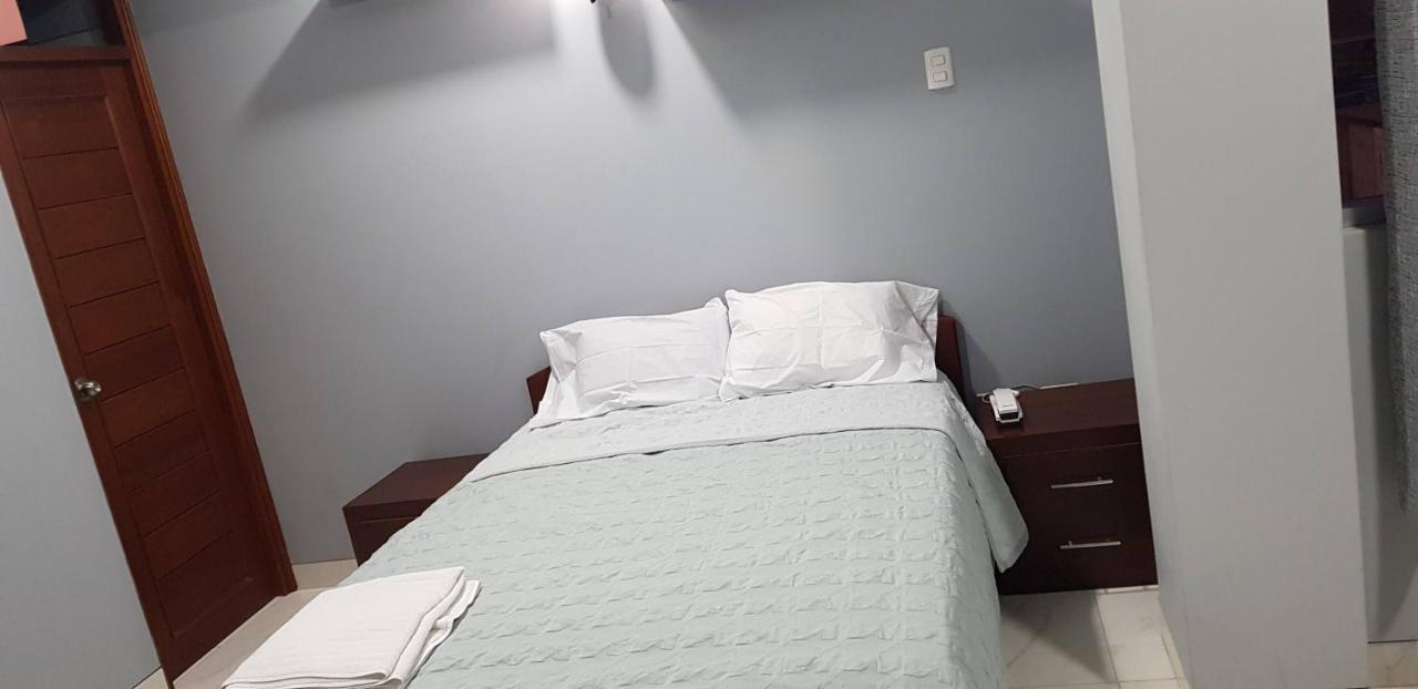 Hostal Leo Chiclayo Bagian luar foto